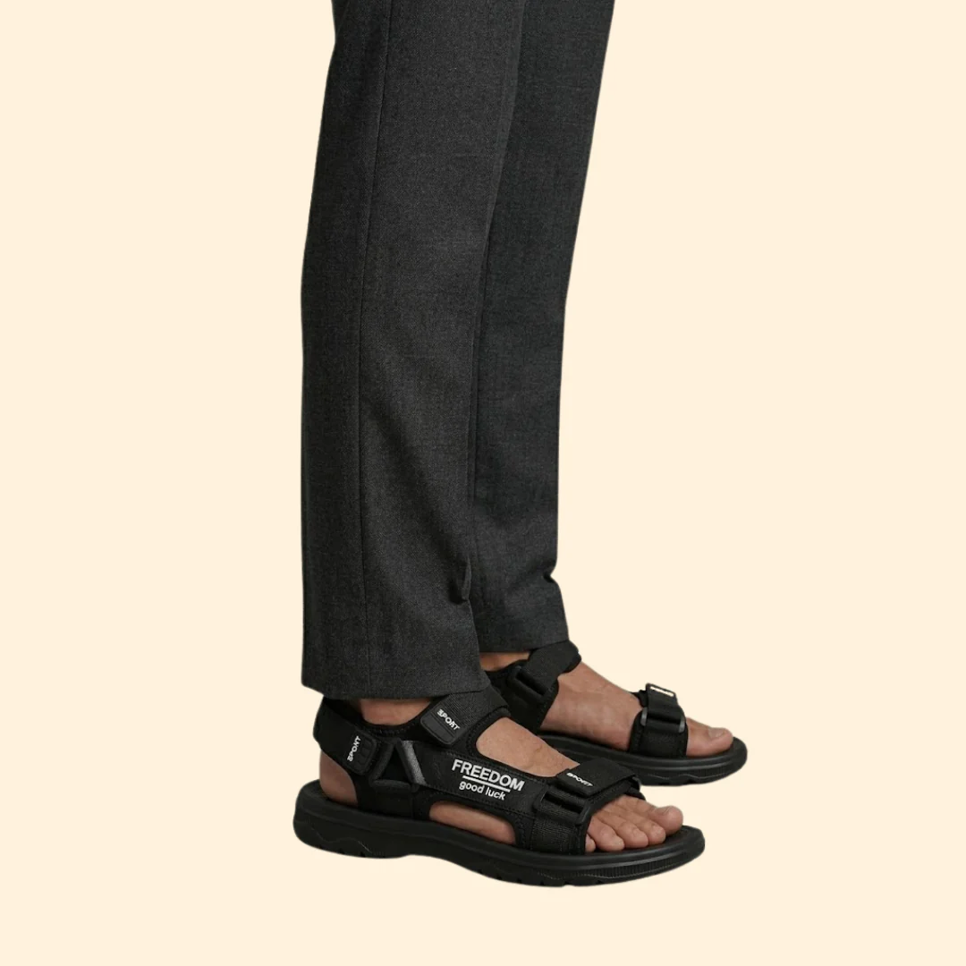 Men's Beach Sandals with Cushioned Sole - Image 4