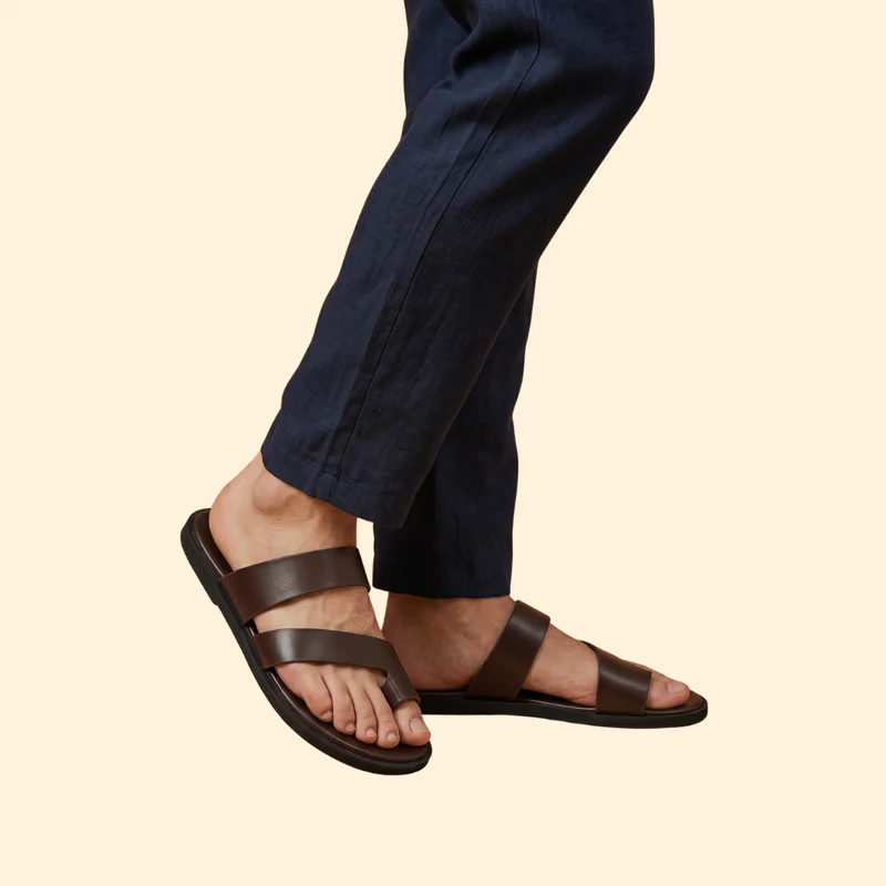 Men's Leather Sandals with Toe Loop - Image 3