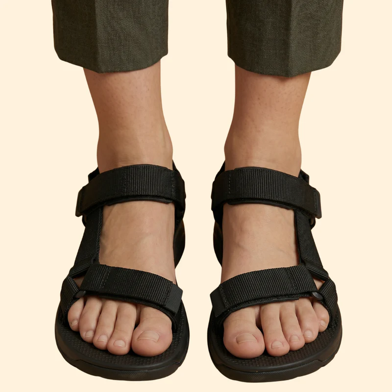 Men's Outdoor Sandals with Webbing - Image 5