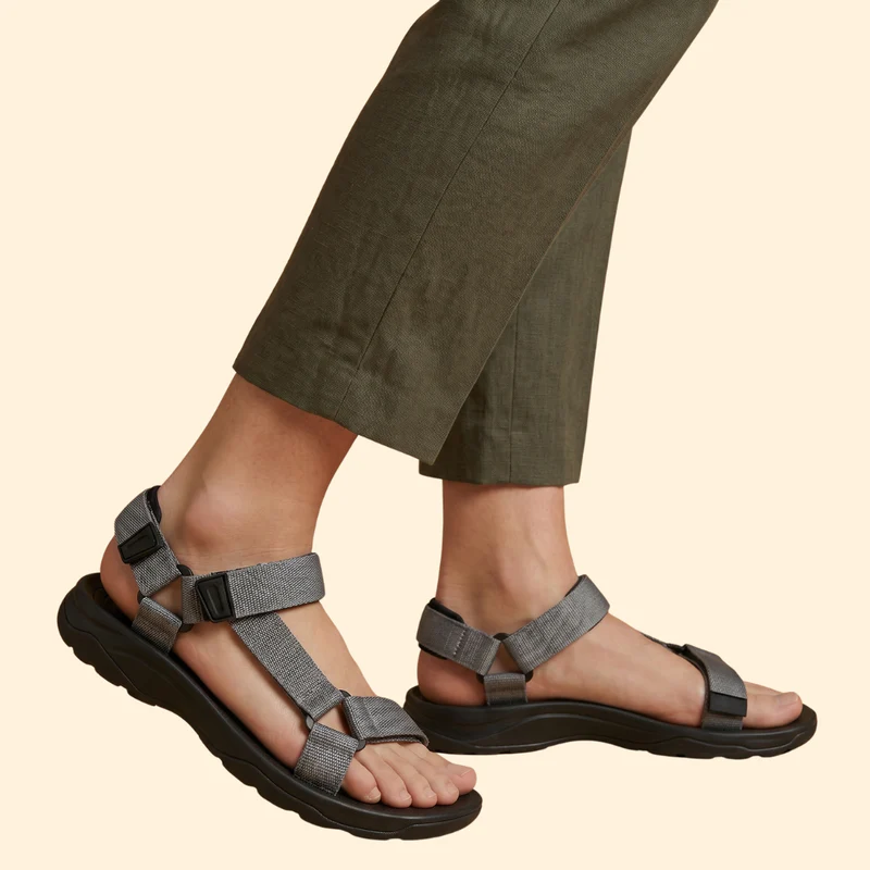 Men's Outdoor Sandals with Webbing - Image 6