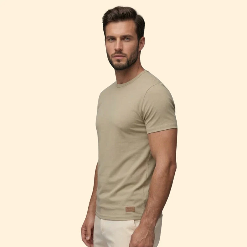 Men's Stylish Sports T-Shirt with Modern Fit - Image 3