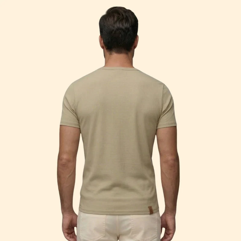 Men's Stylish Sports T-Shirt with Modern Fit - Image 4