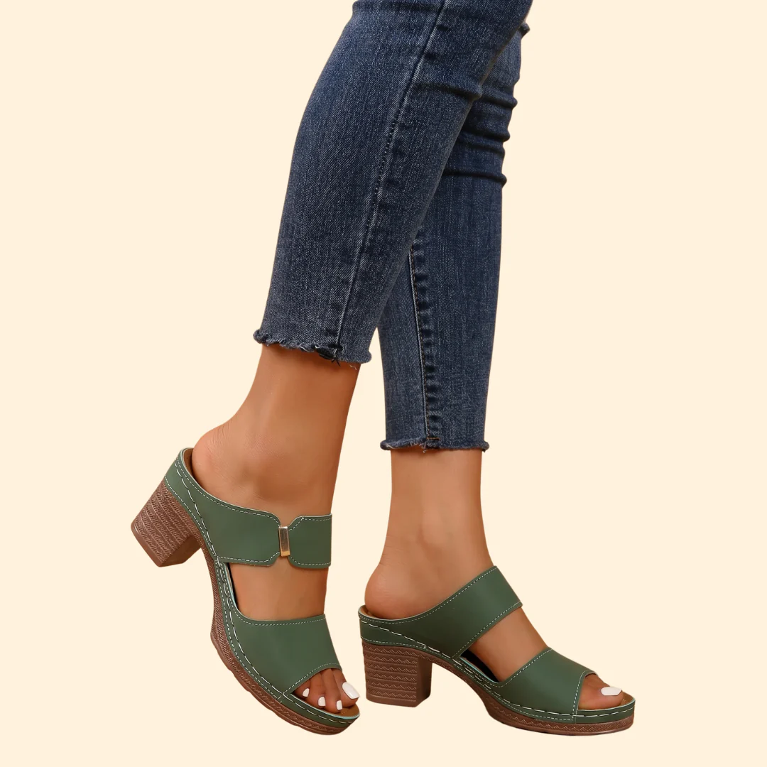 Women's Block Heel Sandals with Straps - Image 3