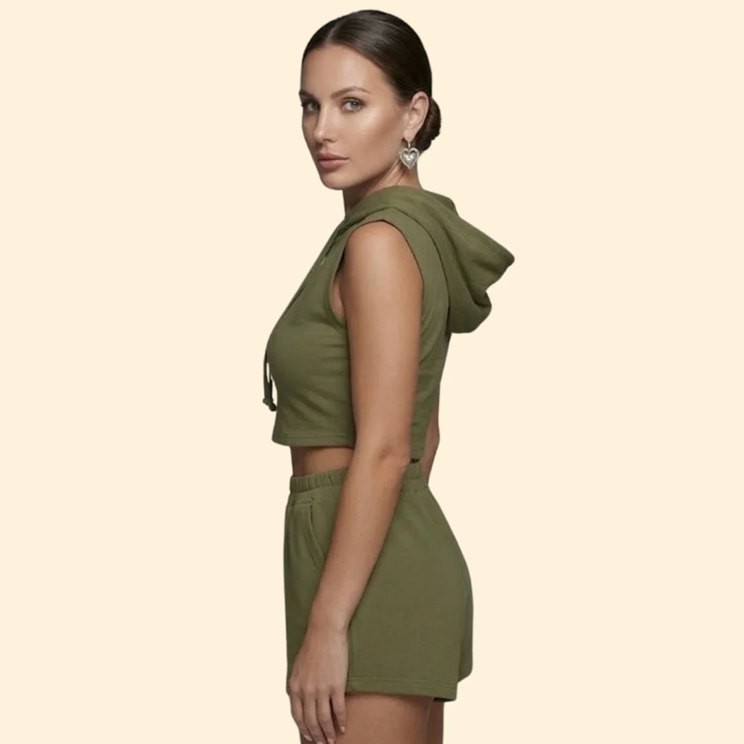 Women’s Casual Outfit with Drawstring Shorts - Image 3