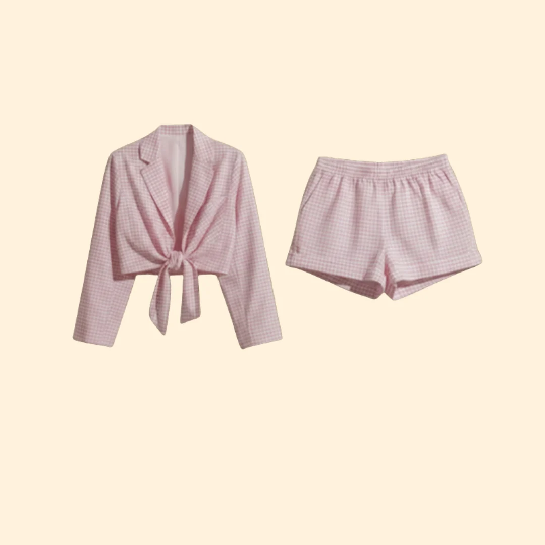 Women’s Casual Outfit with Tie-Front Top