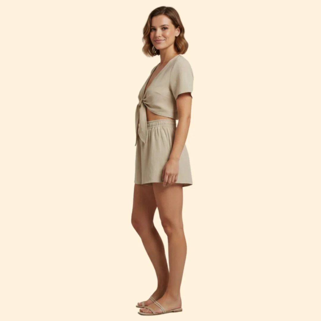 Women’s Casual Outfit with V-Neck Crop Top - Image 4