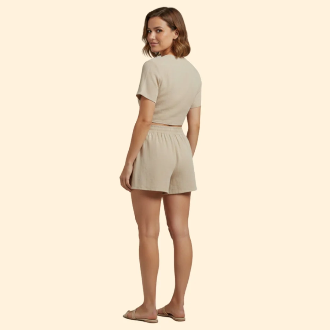 Women’s Casual Outfit with V-Neck Crop Top - Image 5