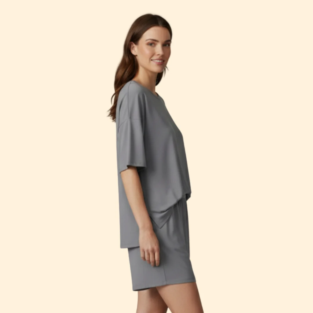 Women’s Casual Top with Matching Shorts - Image 4