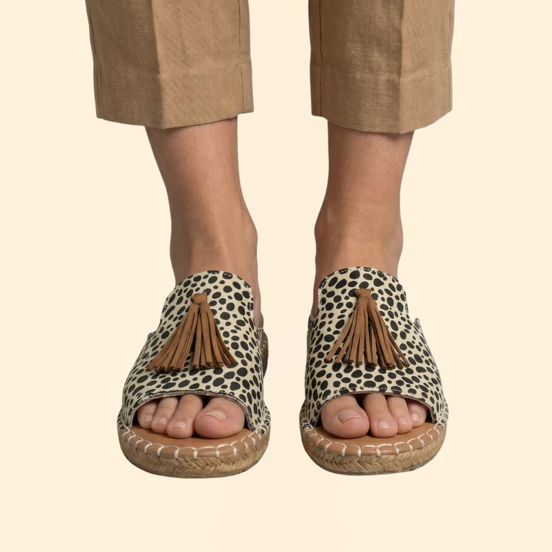 Women's Cushioned Slip-on Sandals - Image 12