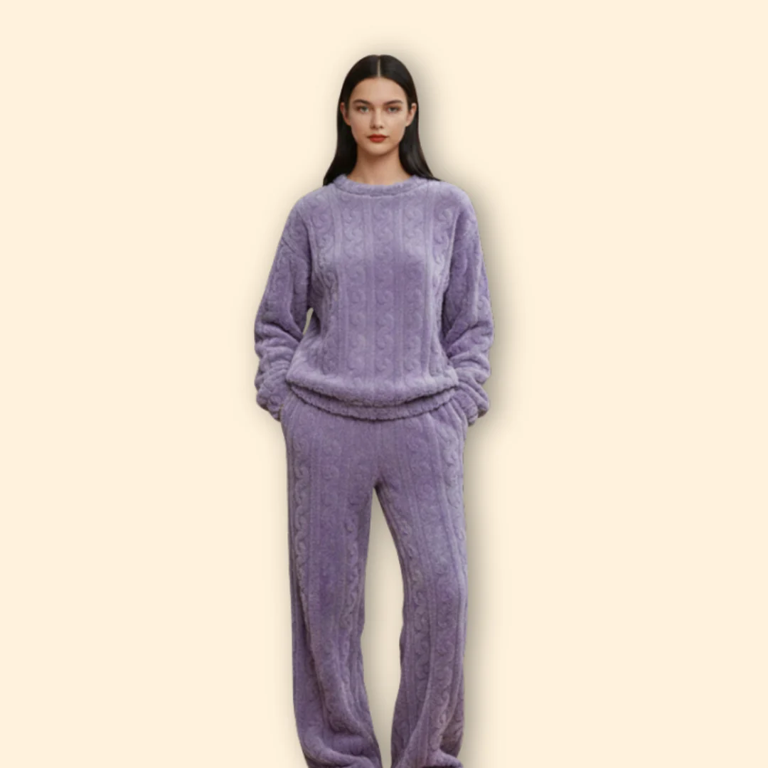 Women’s Fleece Pajama Set with Long Sleeves - Image 10