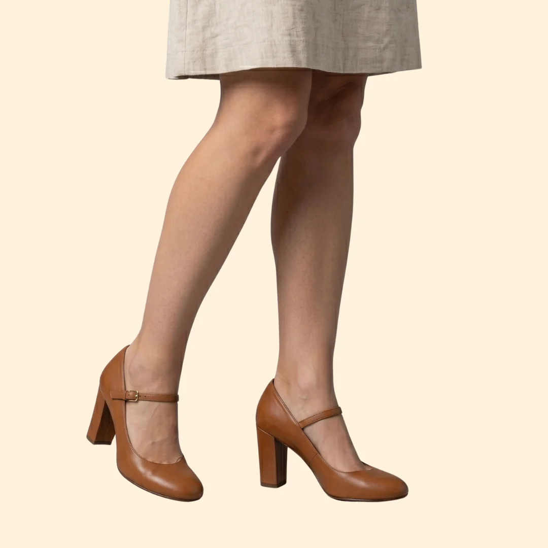 Women's Round Toe Sandals with Buckle - Image 4