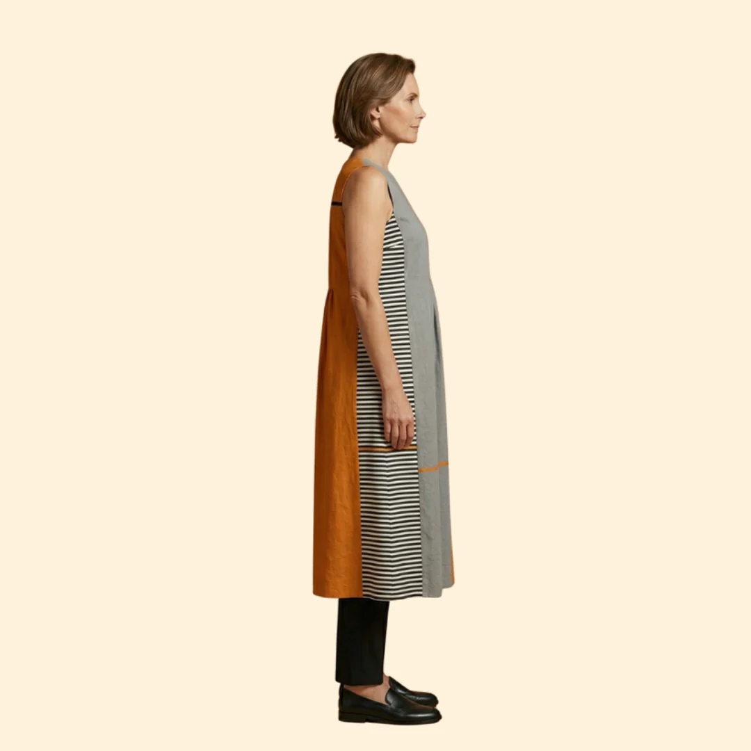 Women’s Sleeveless Dress with Pattern - Image 3