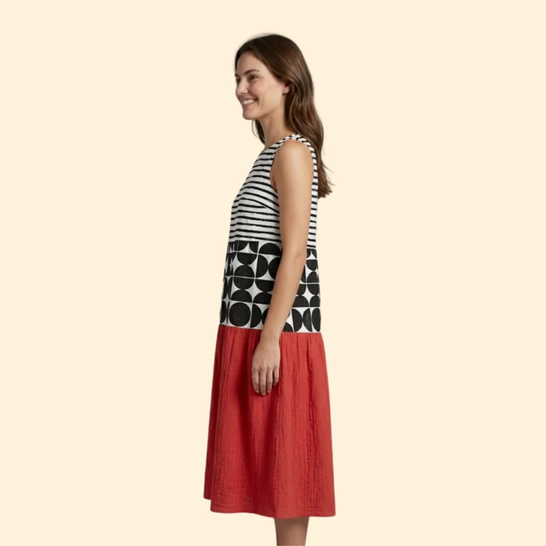 Women’s Sleeveless Dress with Round Neckline - Image 3