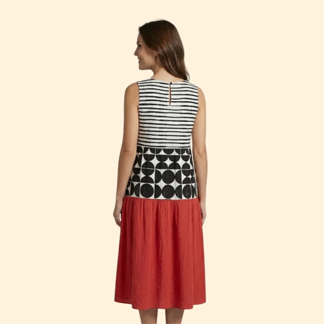 Women’s Sleeveless Dress with Round Neckline - Image 4