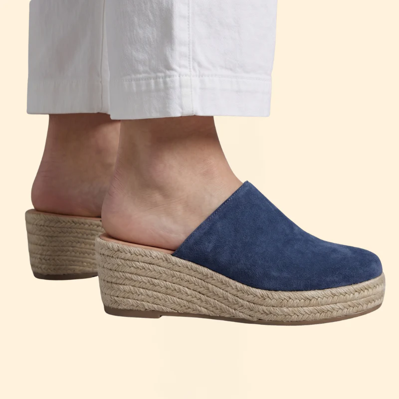 Women's Soft Cushioned Sandals - Image 4