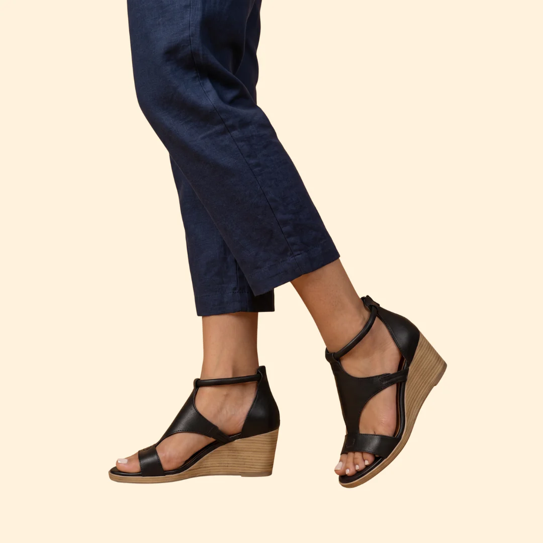 Women's Wedge Sandals with T-Strap - Image 7