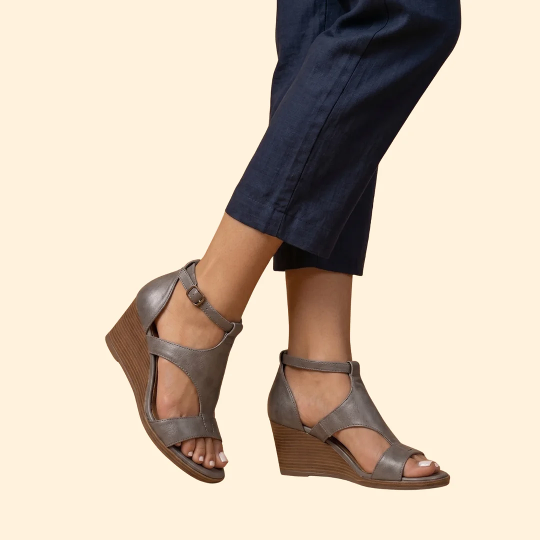 Women's Wedge Sandals with T-Strap - Image 8